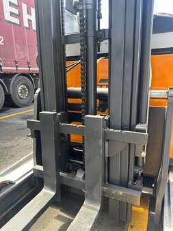 Retráctil 2017  Still FM-X12 (6)