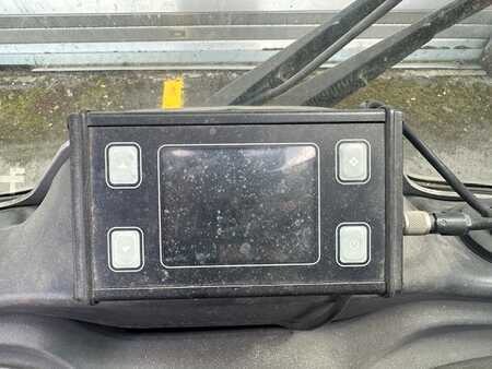 Trator de terminal 2018  Still LTX70 lithium-ion (10)