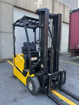 3-wiel elektrische heftrucks 2018  Yale ERP15VC (1)