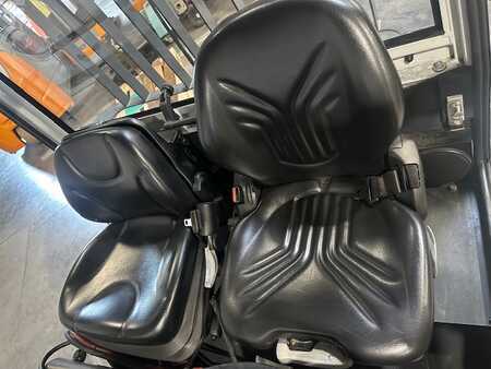 Terminálový traktor 2019  Simai TE300 1545 heures (8)