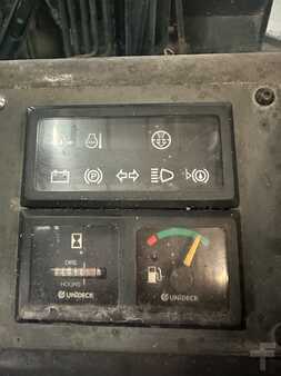 Rough Terrain Forklifts 2003  Manitou MSI30DTI (8)