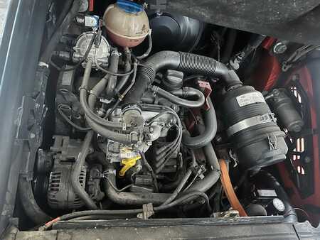 LPG heftrucks 2016  Linde H25T-02 4668 heures (16)