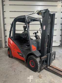 LPG heftrucks 2016  Linde H25T-02 4668 heures (2)