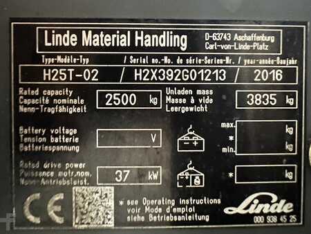 LPG heftrucks 2016  Linde H25T-02 4668 heures (8)
