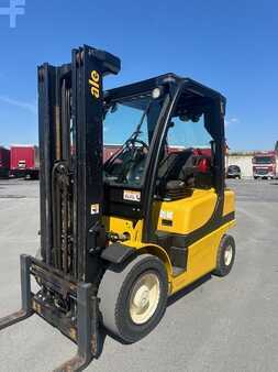 Empilhador a gás 2013  Yale GLP25VX (2)