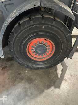 Dieselový VZV 2007  Linde H30D (13)