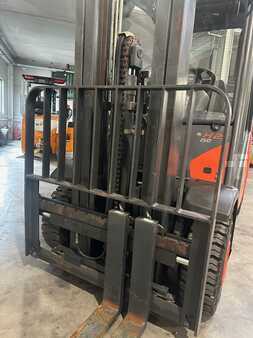 LPG heftrucks 2015  Linde H25T-02 (6)