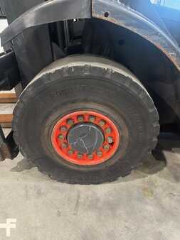 LPG heftrucks 2012  Linde H25T-01 (15)