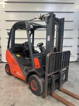 LPG heftrucks 2012  Linde H25T-01 (2)