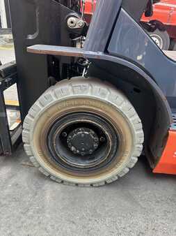 Gasoltruck 2015  Toyota 02-8FGF18 (15)