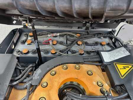 Sähkö - 3 pyör 2017  Still RX50-10  279 heures (16)