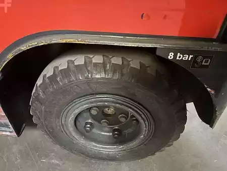 Terminaltraktor 2017  Linde P60 1020 heures extraction latérale (8)