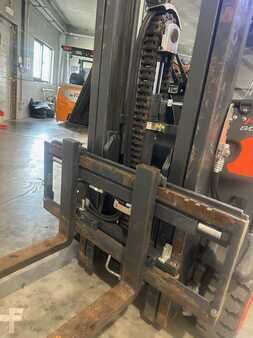 LPG VZV 2017  Linde H16T-01  2887 heures (6)