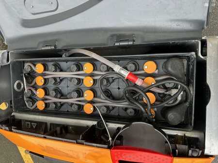 Lavtløftende truck 2016  Still EXU20 (5)