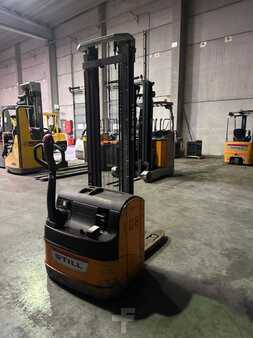 Hochhubwagen 2013  Still EGV16 fourches courtes (1)