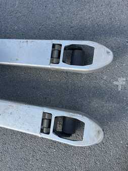 Nízkozdvižný vozík 2020  Still EXU20 démo 73 heures (10)