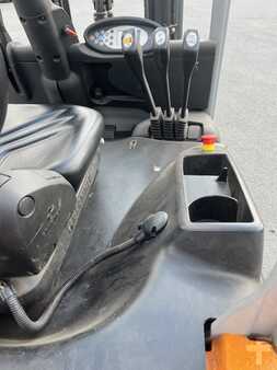 Sähkö - 3 pyör 2017  Still RX50-10  822 heures (7)