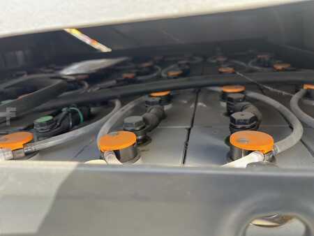 Elektromos 4 kerekű 2017  Still RX60-50/600 1770 heures (13)