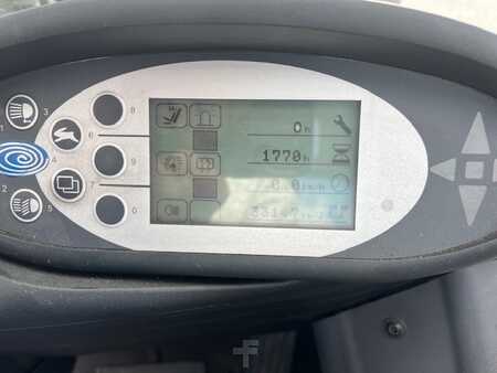 Elektromos 4 kerekű 2017  Still RX60-50/600 1770 heures (8)