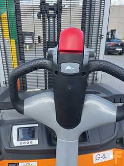 Stacker pedestre 2018  Still EXV14I triplex 5466mm (8)