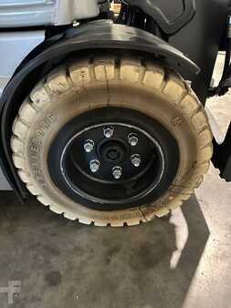 Elektro čtyřkolový VZV 2019  Still RX60-30L triplex 6040mm (10)