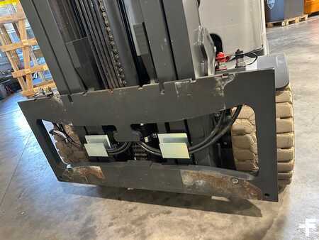 Elektro čtyřkolový VZV 2019  Still RX60-30L triplex 6040mm (4)