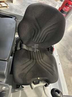 Elektro čtyřkolový VZV 2019  Still RX60-30L triplex 6040mm (8)