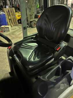 Terminál traktor 2015  Still LTX70 semi cabine (9)