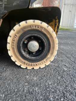 El truck - 4 hjulet 2014  Hyster J2.5XN 2423  heures (12)