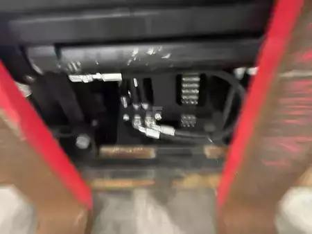 Chariots élévateurs GPL 2012  Hyster H3.5FT (16)