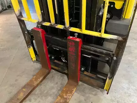 Chariots élévateurs GPL 2012  Hyster H3.5FT (5)