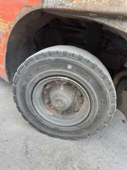 Empilhador a gás 2000  Toyota 42-7FGF25 (13)