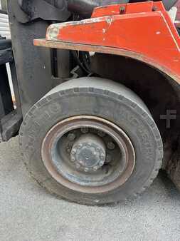 Empilhador a gás 2000  Toyota 42-7FGF25 (14)