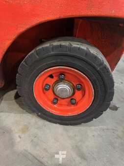 Empilhador a gás 2013  Linde H20T-01 triplex 4 lignes hydrauliques (13)