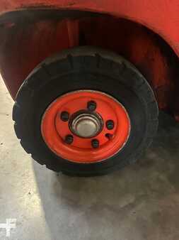 Empilhador a gás 2013  Linde H20T-01 triplex 4 lignes hydrauliques (14)