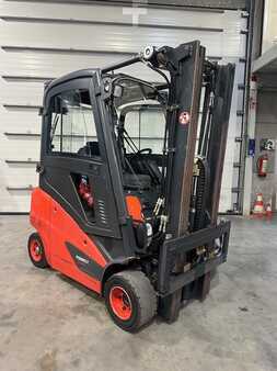 Empilhador a gás 2013  Linde H20T-01 triplex 4 lignes hydrauliques (2)