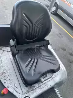 Chariots électriques à 3 roues 2015  Still RX20-16 triplex 6820mm (10)