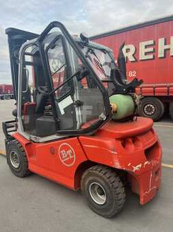 Carretilla elevadora GLP 2007  BT C4G300E (4)