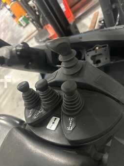 LPG VZV 2008  Linde H30T 6219 heures (9)