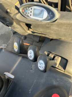 3-wiel elektrische heftrucks 2015  Still RX50-15 triplex 1928 heures (10)