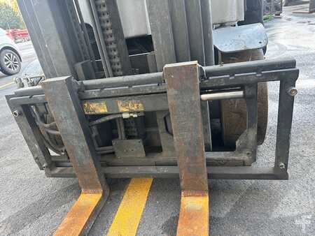 Chariots électriques à 4 roues 2012  Still RX60-25 1785 heures triplex 4480mm (5)