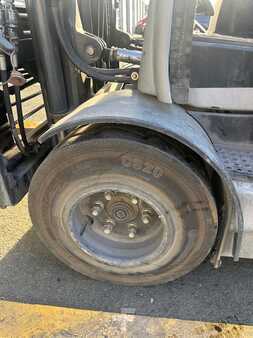 4-wiel elektrische heftrucks 2012  Still RX60-30 triplex 3937 heures (15)