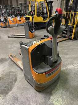 Porta-paletes elétrico 2019  Still EXU-H18 (2)