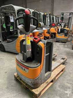 Porta-paletes elétrico 2017  Still EXU18 798 heures lithium-ion (1)
