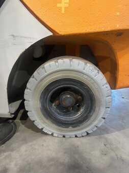 Gas gaffeltruck 2014  Still RC40-20T 1375  heures (14)