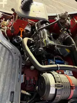 Chariots élévateurs GPL 2006  Linde H12T-03 compact triplex 359 heures (14)