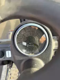 Chariots élévateurs GPL 2006  Linde H12T-03 compact triplex 359 heures (5)