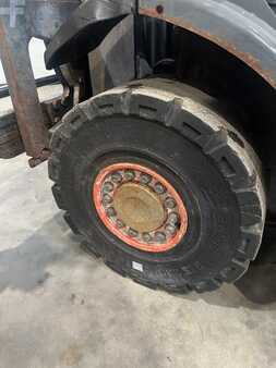 Dieselový VZV 2017  Linde H25D-02 rotator/positionneur (11)