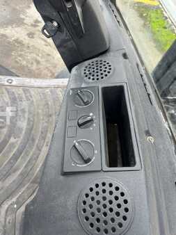 Empilhador a gás 2011  Linde H20T-01 triplex 3458 heures (10)