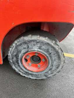 Empilhador a gás 2011  Linde H20T-01 triplex 3458 heures (14)